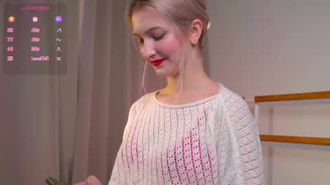 Kate  online show from September 23, 2:11 pm