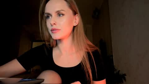 Snapshot of kissnova_ chatting on September 27, 9:34 pm Emma online show from September 27, 9:34 pm