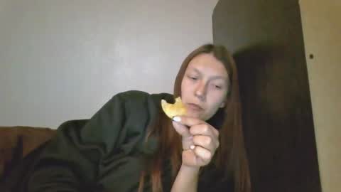 Snapshot of kiti_kitiss chatting on September 24, 5:41 pm kiti_kitiss online show from September 24, 5:41 pm