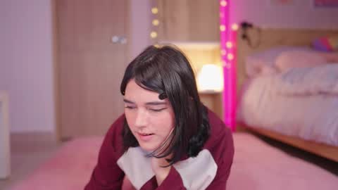      online show from December 3, 11:38 pm