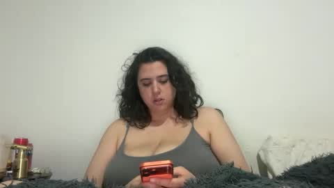 kitty3202 online show from June 11, 2:33 am