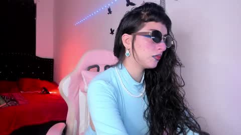 kitty__chs online show from June 1, 3:30 am