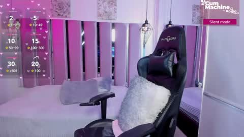 Kitty  online show from June 11, 7:23 pm