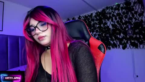 Camila online show from February 7, 7:22 am