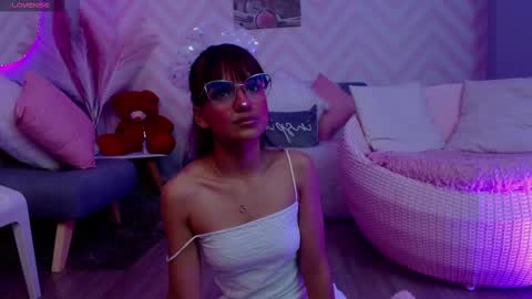 Snapshot of kitty_madness chatting on September 30, 1:32 pm KITTY online show from September 30, 1:32 pm