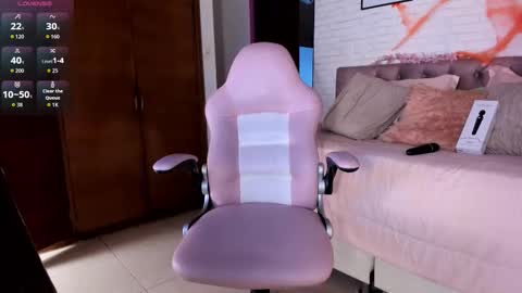 Kitty online show from October 28, 8:43 pm