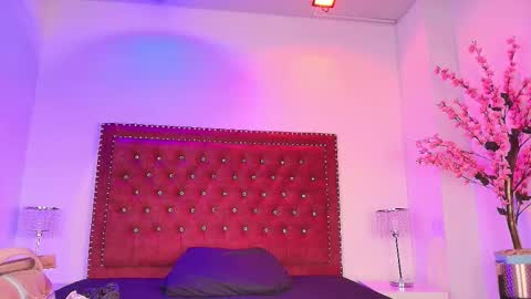 Snapshot of kitty_rouusse chatting on October 19, 2:49 am Kitty online show from October 19, 2:49 am