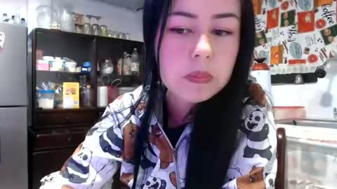 kitty_small69 online show from June 23, 3:14 am