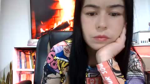 kitty_small69 online show from July 21, 2:24 am