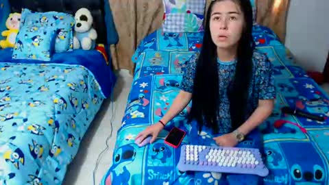 kitty_small69 online show from July 28, 3:32 pm