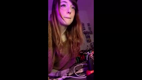 kitty online show from December 16, 5:47 am