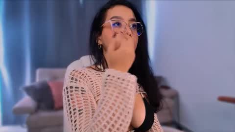 Sophie online show from October 10, 9:30 pm