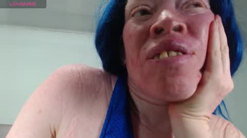 Snapshot of kittywhiteass chatting on October 12, 10:30 am kittywhiteass online show from October 12, 10:30 am