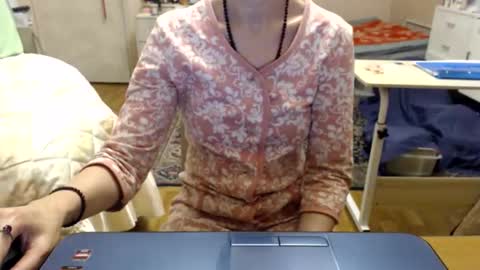 KiuminBerry online show from November 2, 3:12 pm