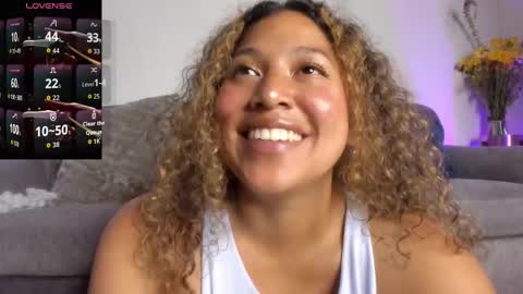 Snapshot of kiut_lili18 chatting on October 1, 9:13 pm Lili online show from October 1, 9:13 pm