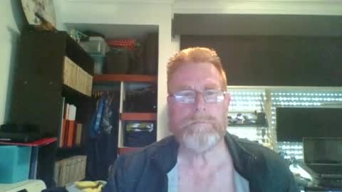 kiwi_boss61 online show from July 13, 3:10 am