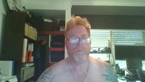 kiwi_boss61 online show from October 29, 6:15 am