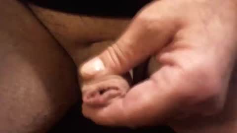 kiwiguy17 online show from February 22, 7:56 am