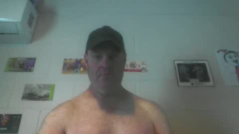 kiwiguy19773 online show from October 19, 10:03 pm