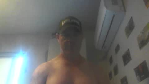 kiwiguy19773 online show from February 16, 2:32 am