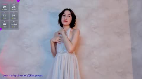 Snapshot of klary_moon chatting on October 2, 1:54 pm Lisa online show from October 2, 1:54 pm
