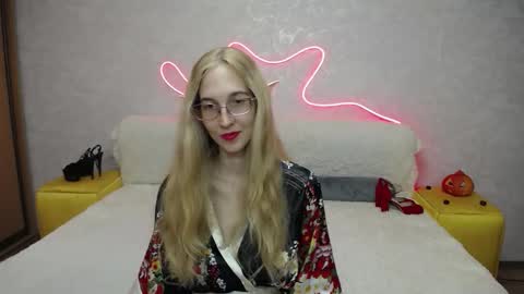 Klary online show from October 30, 6:25 am