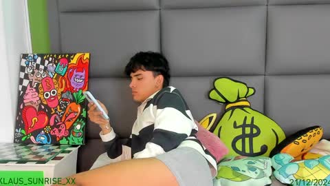 KLAUS online show from December 21, 11:33 am