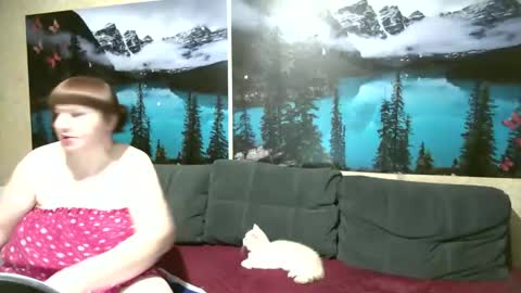 Kleosnow online show from April 11, 4:33 pm