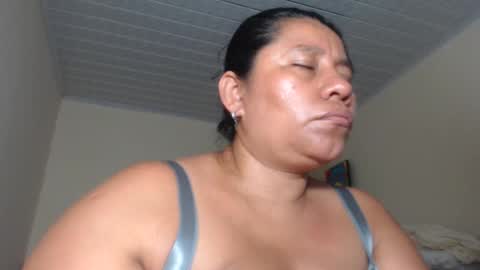 Snapshot of kloe_boobs chatting on February 26, 8:50 am Kloe online show from February 26, 8:50 am