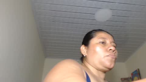 Snapshot of kloe_boobs chatting on September 17, 10:46 pm Kloe online show from September 17, 10:46 pm