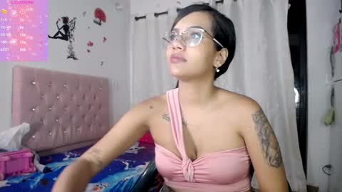 Valen online show from March 1, 11:58 pm
