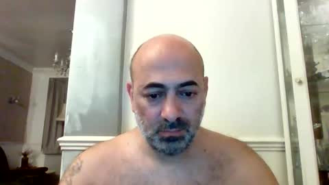 knickerwhipper online show from April 8, 8:23 pm