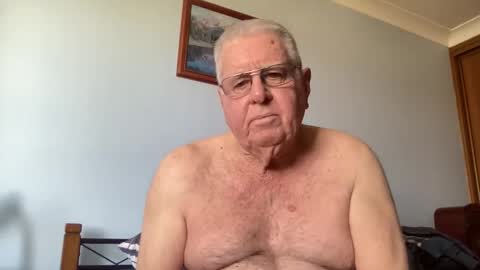 Aussiedude online show from September 17, 2:04 am