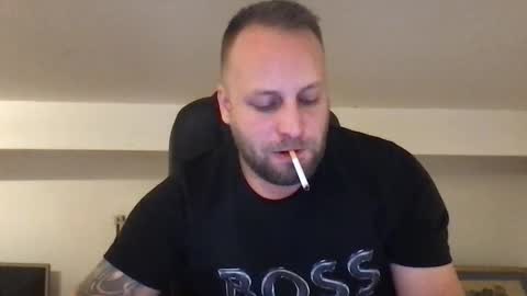 hugo online show from October 12, 4:05 am