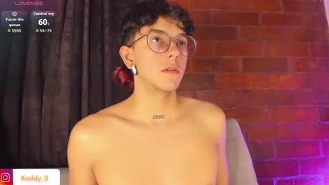 Snapshot of koddy_0 chatting on October 1, 2:43 am Koddy Independent model online show from October 1, 2:43 am