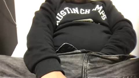 koji0101 online show from January 3, 3:01 pm