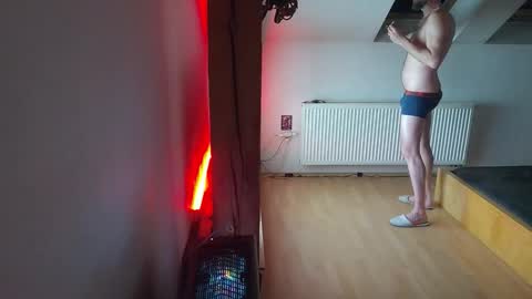 Snapshot of kokotko1234rr chatting on September 20, 8:12 pm Andy online show from September 20, 8:12 pm