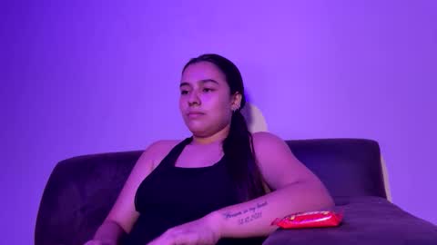 konnie_adan online show from May 12, 11:36 pm