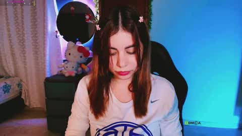 Snapshot of konygintonic chatting on October 19, 3:11 am YINI online show from October 19, 3:11 am