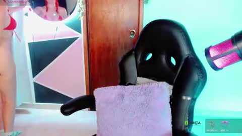 Snapshot of konygintonic chatting on September 16, 2:35 am YINI online show from September 16, 2:35 am