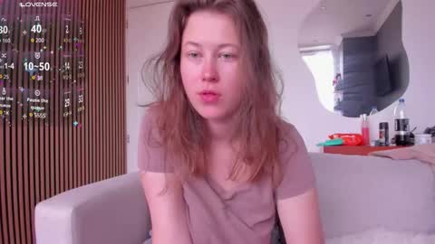 Twiix online show from October 22, 3:46 pm