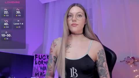 Jess online show from October 15, 6:09 pm