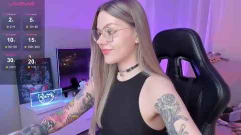 Jess online show from September 26, 4:04 pm