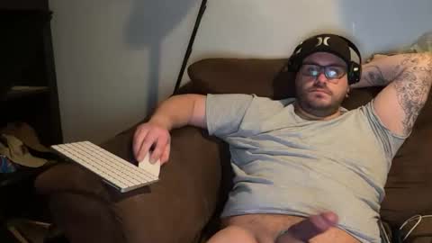 cloudyTime online show from November 14, 9:44 am