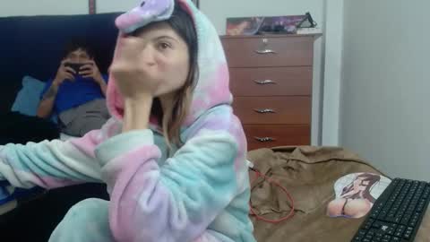 kratos_and_afrodita online show from April 13, 5:22 am