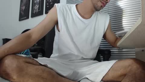 kratoswolf online show from March 5, 3:04 am