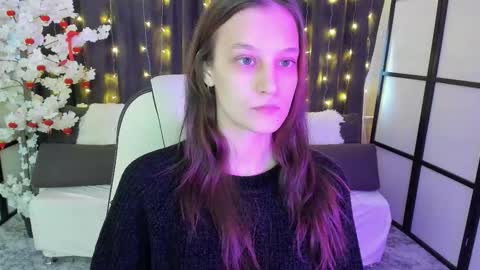 krisdoeil online show from January 12, 8:43 am