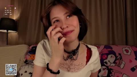 Snapshot of krissyhei chatting on October 7, 1:12 am Sarah online show from October 7, 1:12 am
