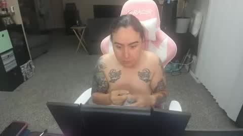 Krista online show from October 25, 8:42 pm