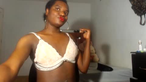 kristal_cox2 online show from July 12, 2:09 pm